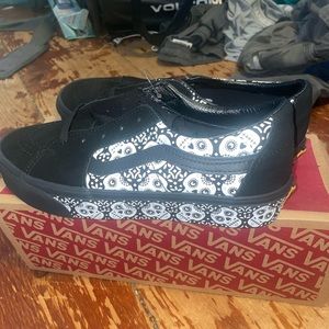 Brand new, never worn, Vans day of the dead sk8-low shoes